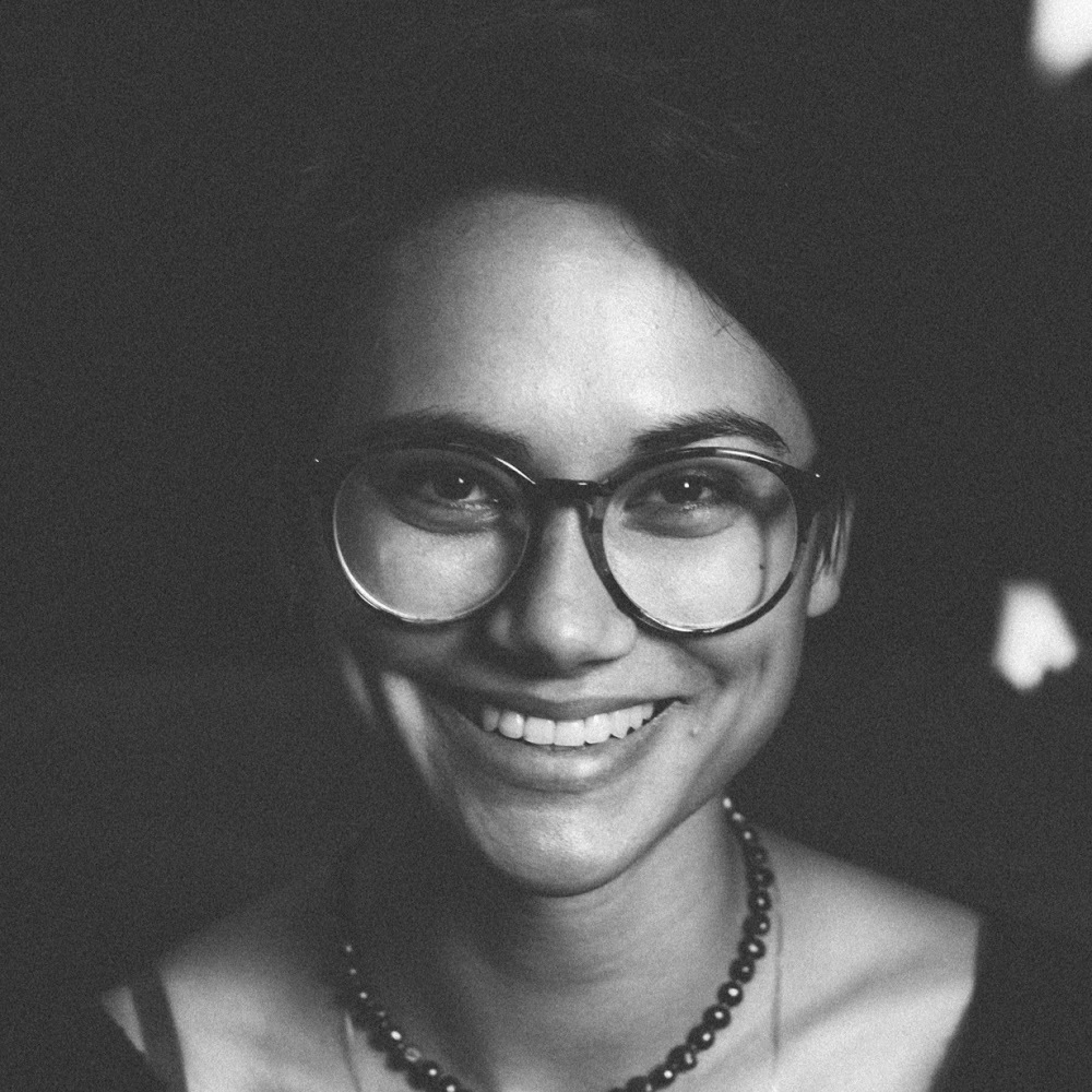 Meet your Posher, Lena